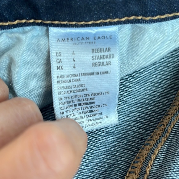 American Eagle size 4. Next level stretch Jegging . Dark wash. - Picture 2 of 3